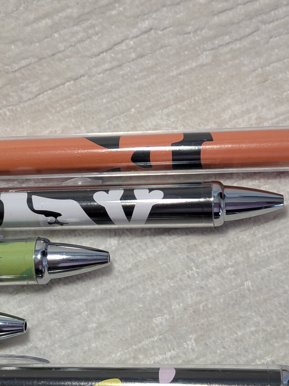 Halloween Patterned Click Ballpoint Pens -Black Ink Set Of 8 - Picture 5 of 7